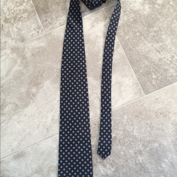 Izod silk necktie - Picture 3 of 3